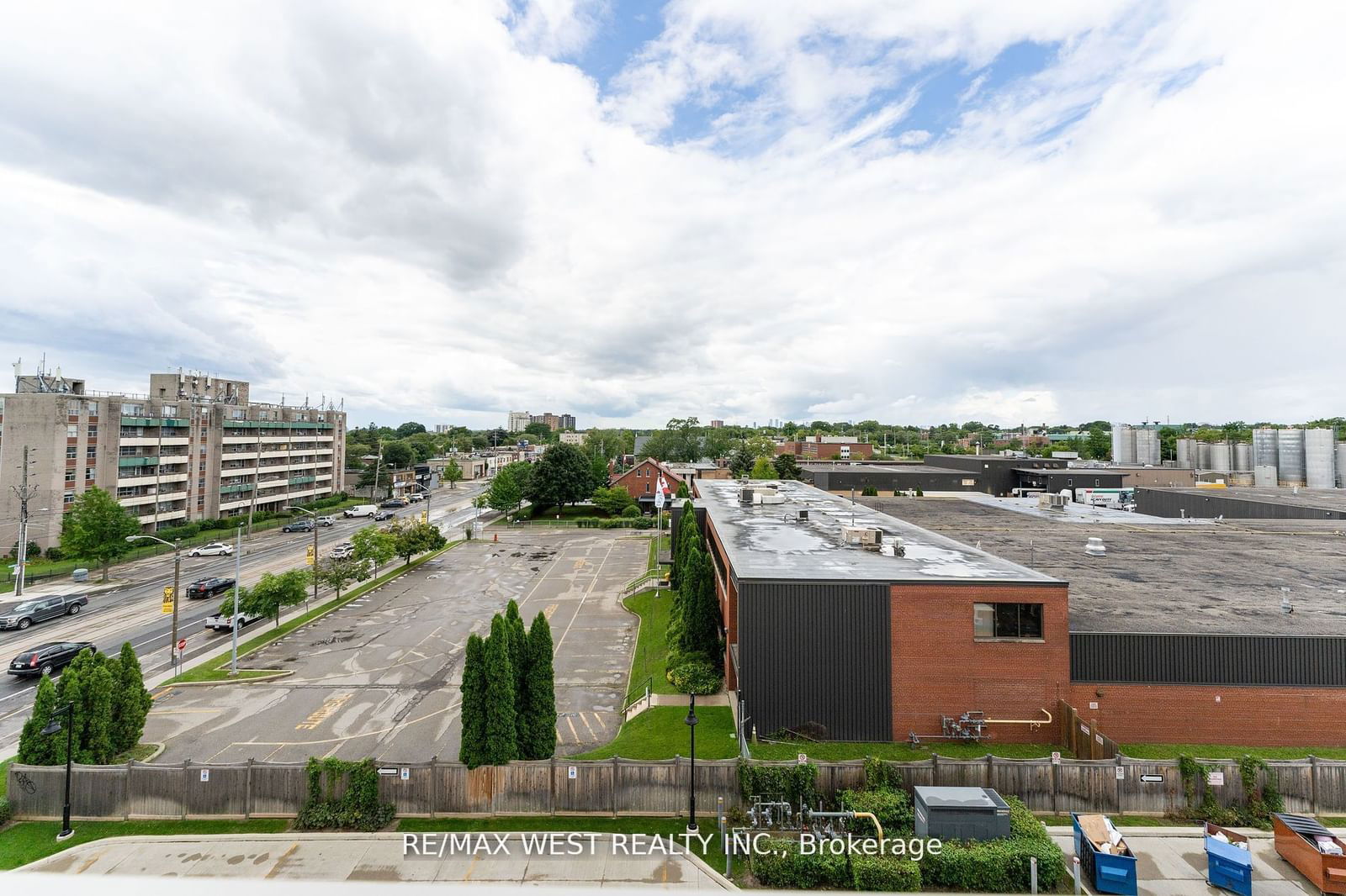 Minto LongBranch Townhomes, Etobicoke, Toronto