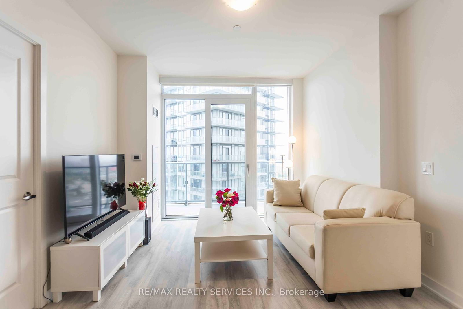 4675 Metcalfe Ave, unit 1106 for sale