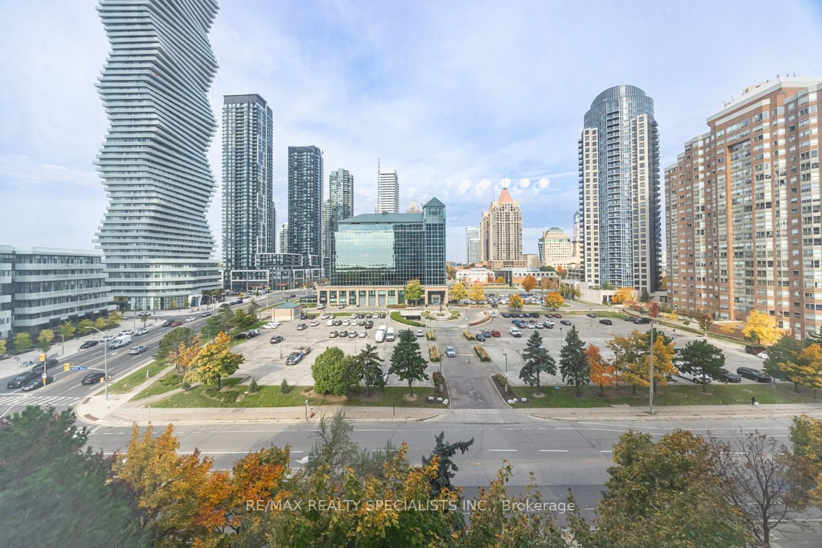 The Platinum Condos, Mississauga, Toronto