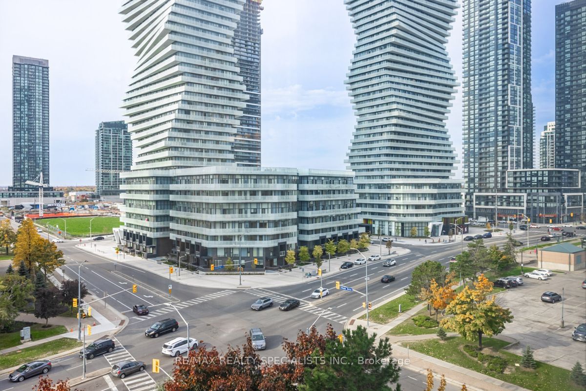 The Platinum Condos, Mississauga, Toronto