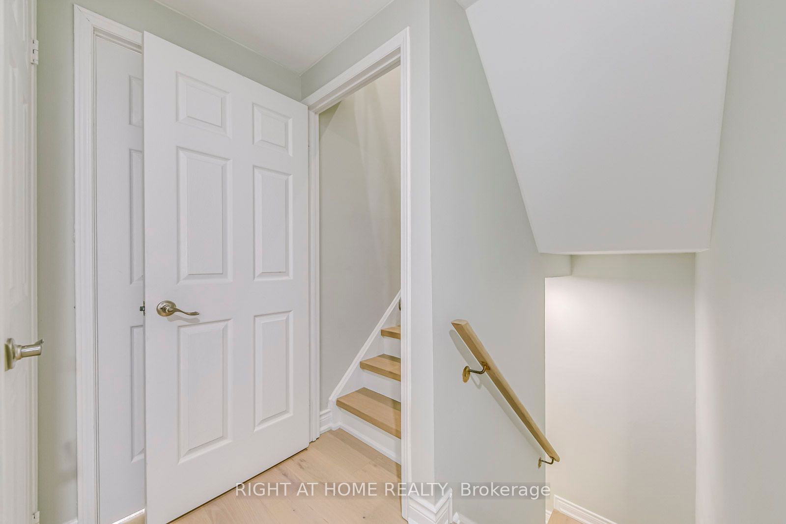 75 Strathaven Drive Townhomes, Mississauga, Toronto