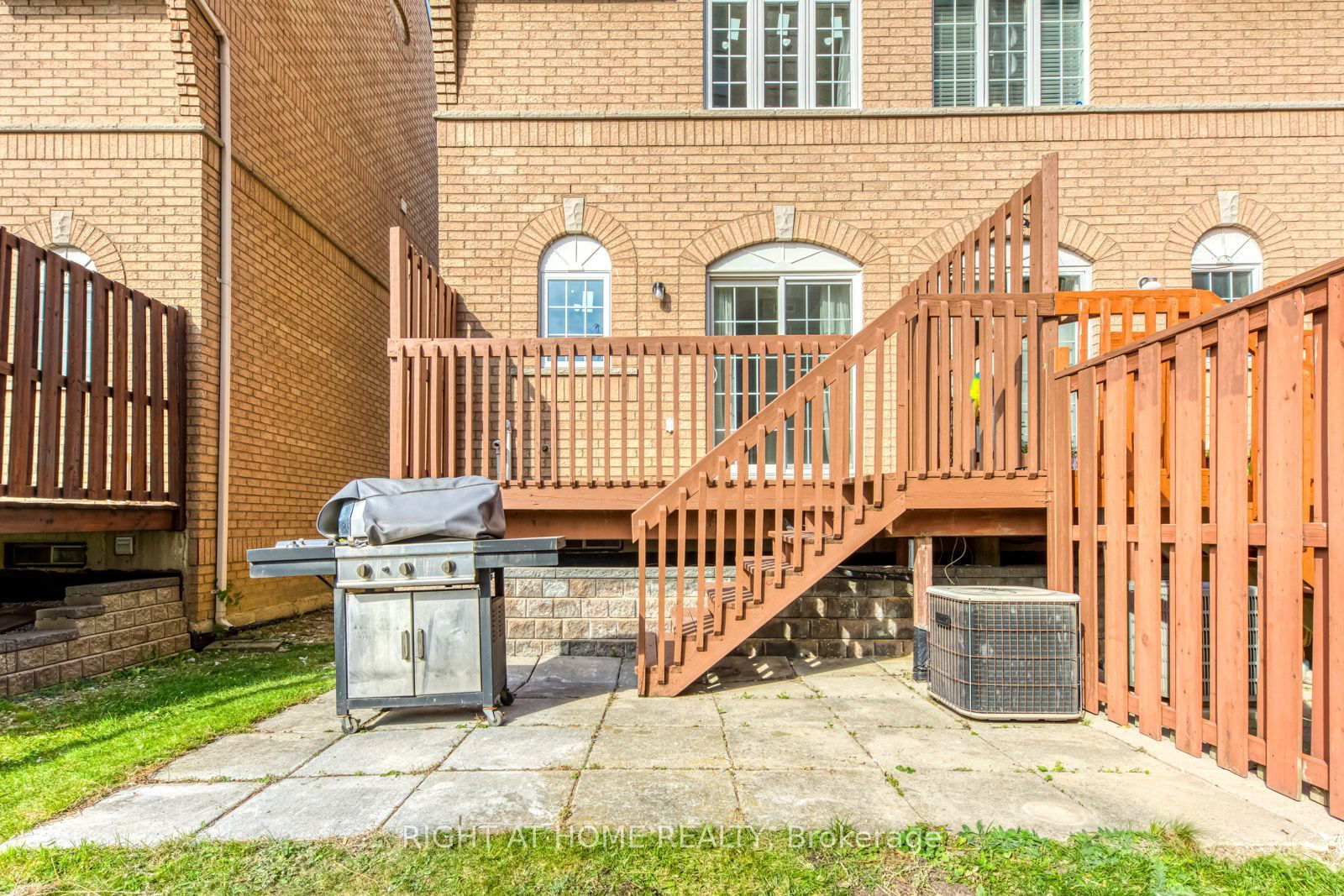 75 Strathaven Drive Townhomes, Mississauga, Toronto