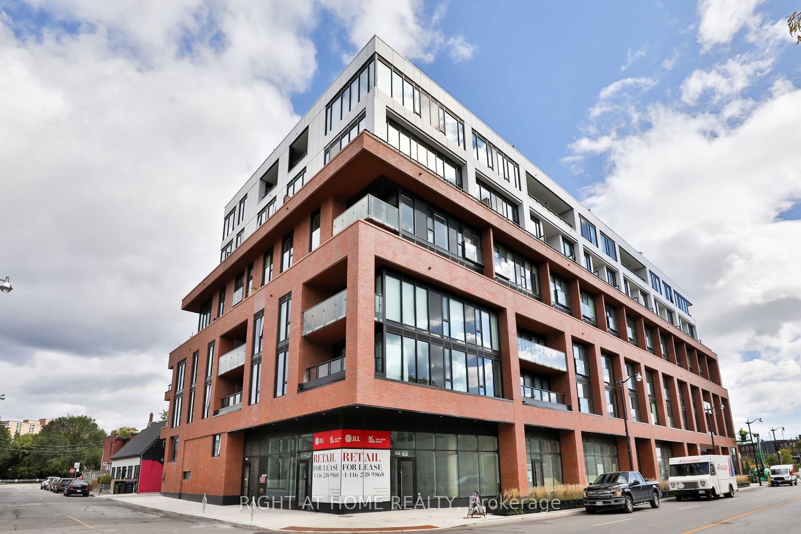 2720 Dundas St W, unit 512 for sale