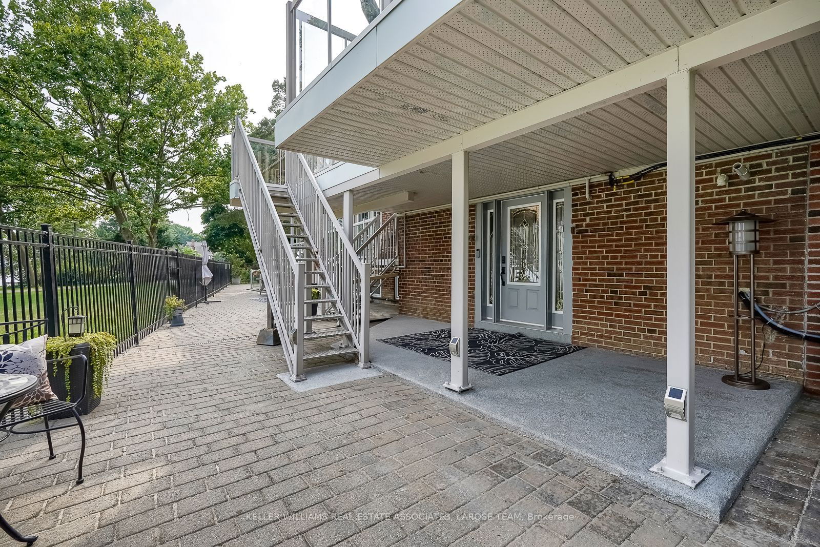 75 Maple Ave S, unit 4 for sale