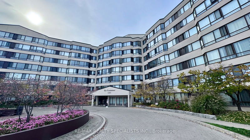 1001 Cedarglen Gate, unit 520 for sale