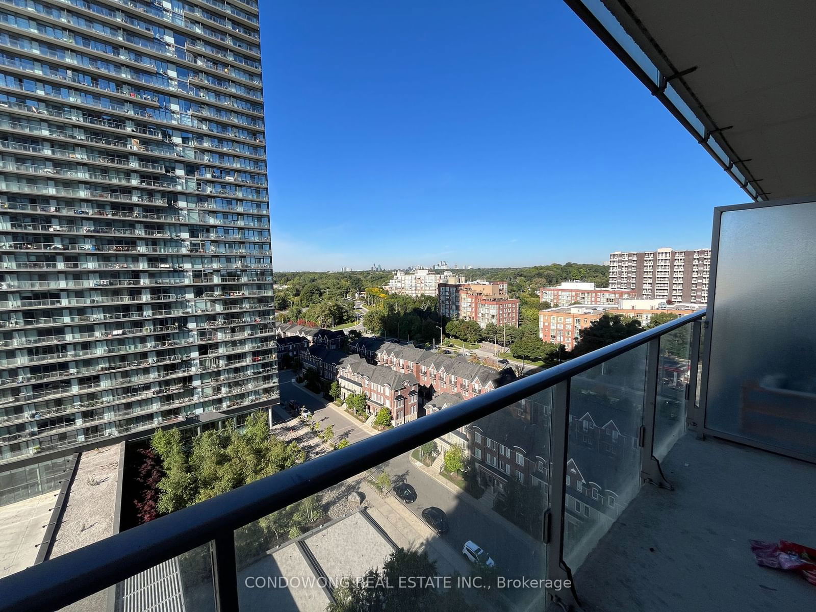 103 The Queensway, unit 1211 for rent