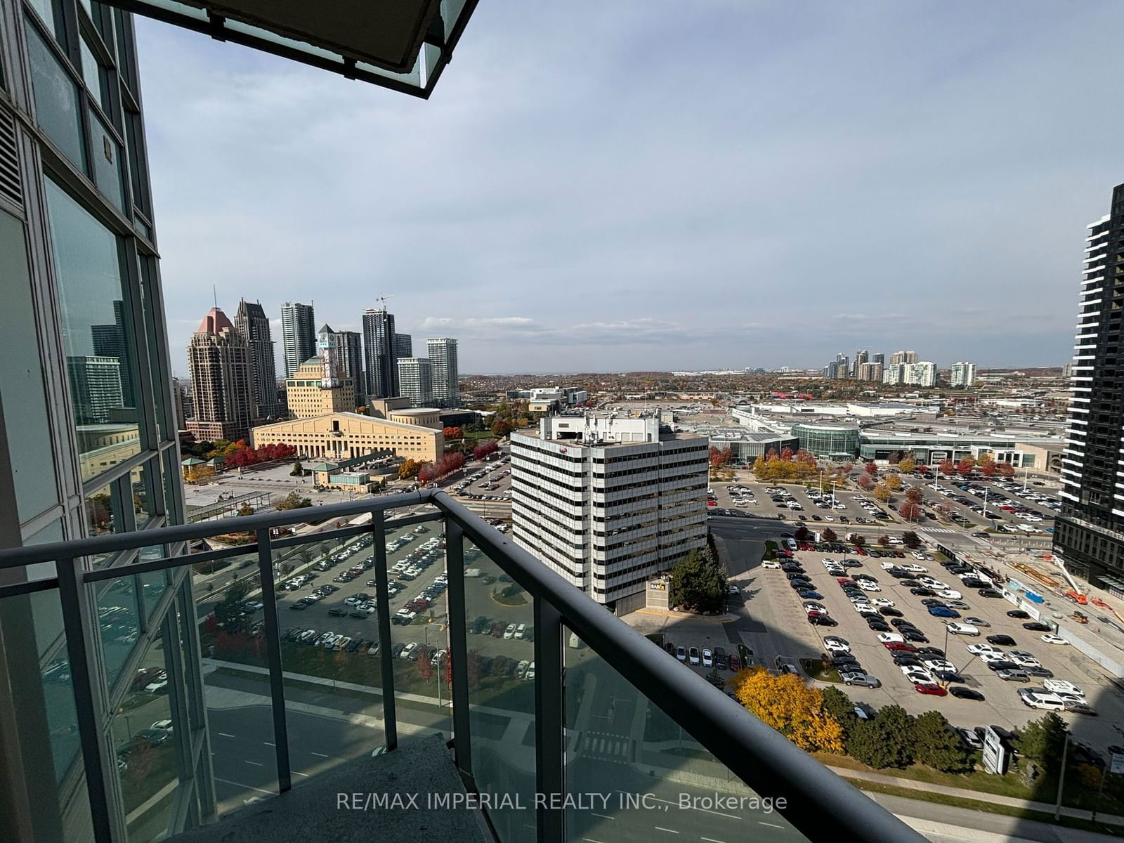 220 Burnhamthorpe Rd W, unit 2110 for sale