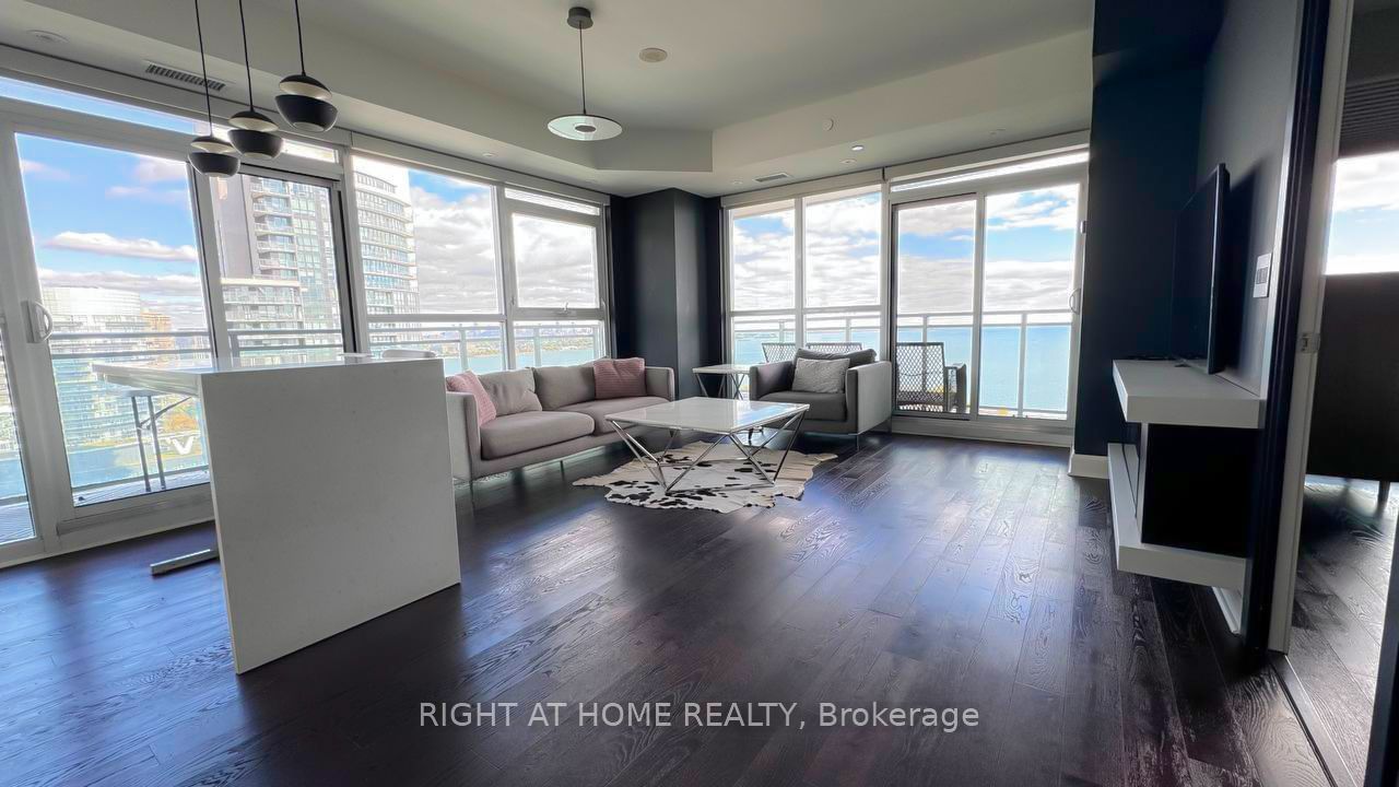 33 Shore Breeze Dr, unit 2809 for rent