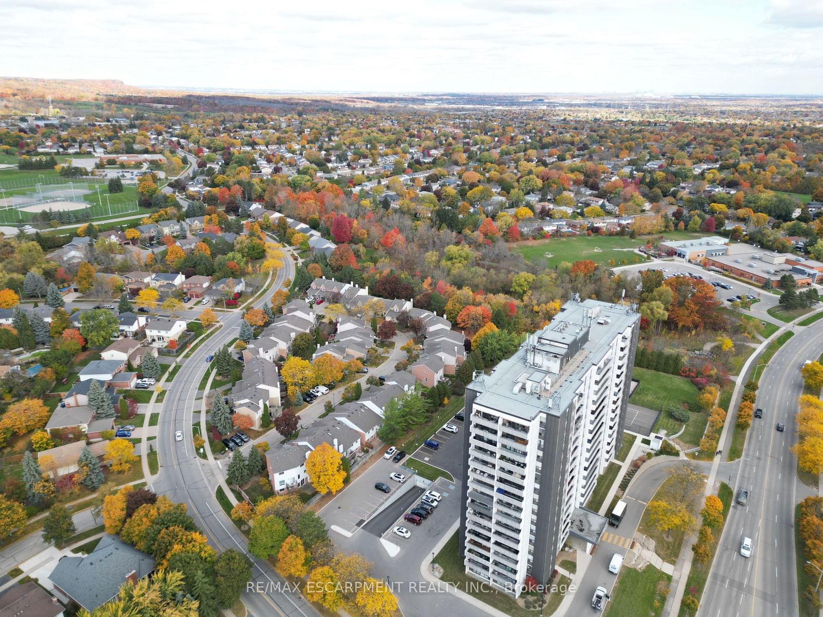 Upper Middle Place Condos, Burlington, Toronto