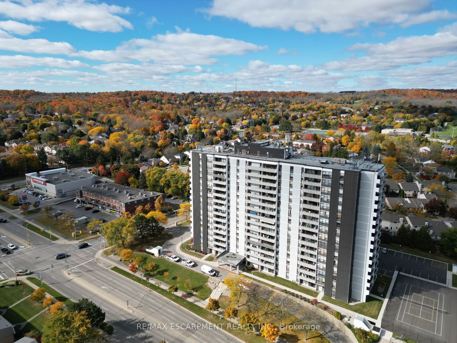 Upper Middle Place Condos, Burlington, Toronto