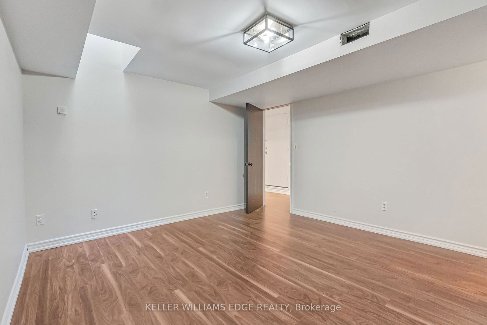 895 Maple Ave, unit 422 for rent