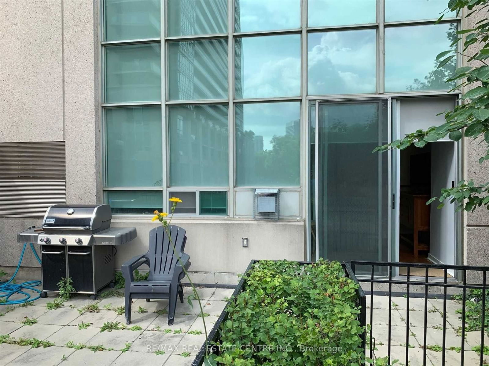 300 Manitoba St, unit 102 for sale