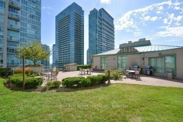 300 Manitoba St, unit 102 for sale