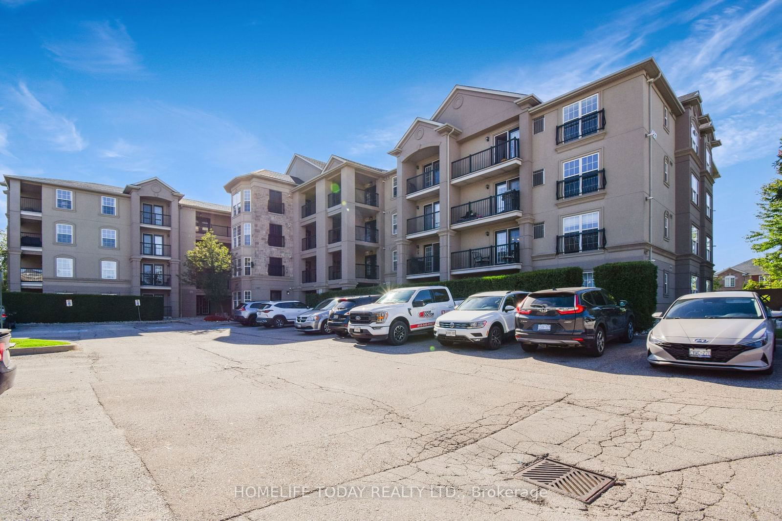 1487 Maple Ave, unit 208 for sale