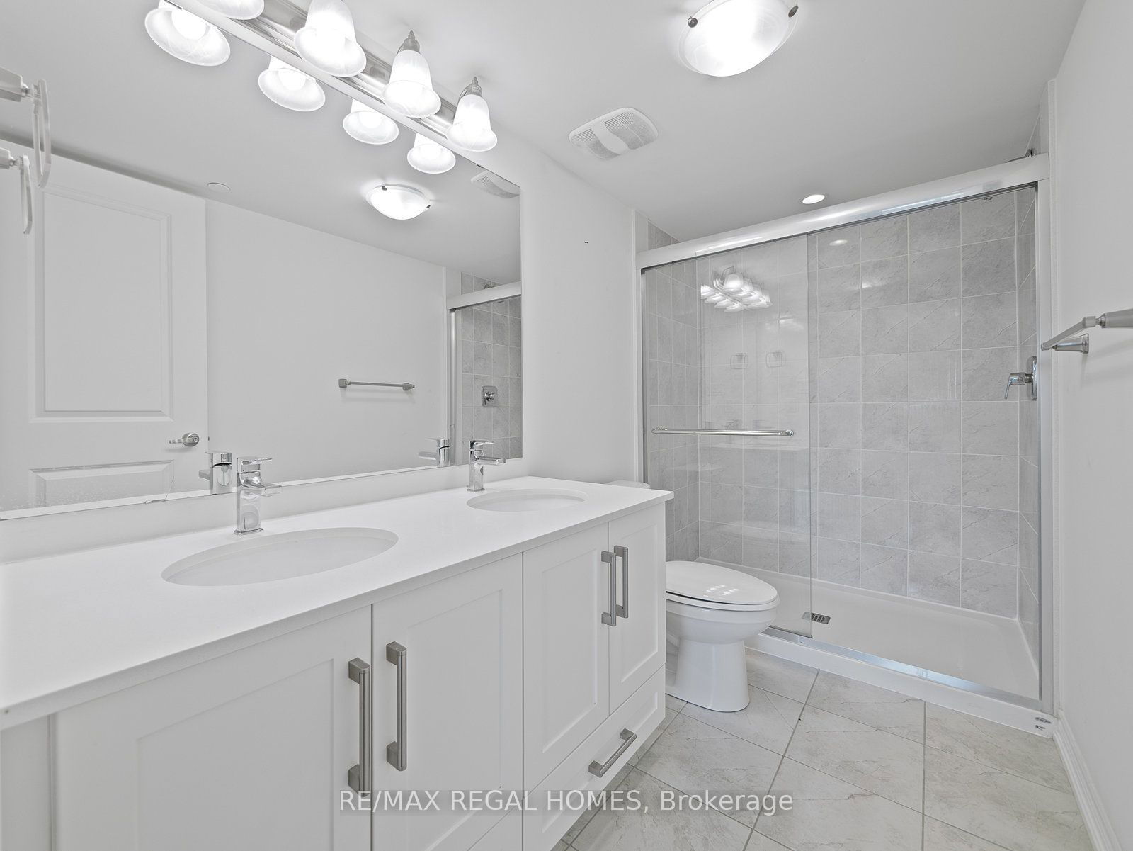 2205 Lillykin St, unit 3 for sale