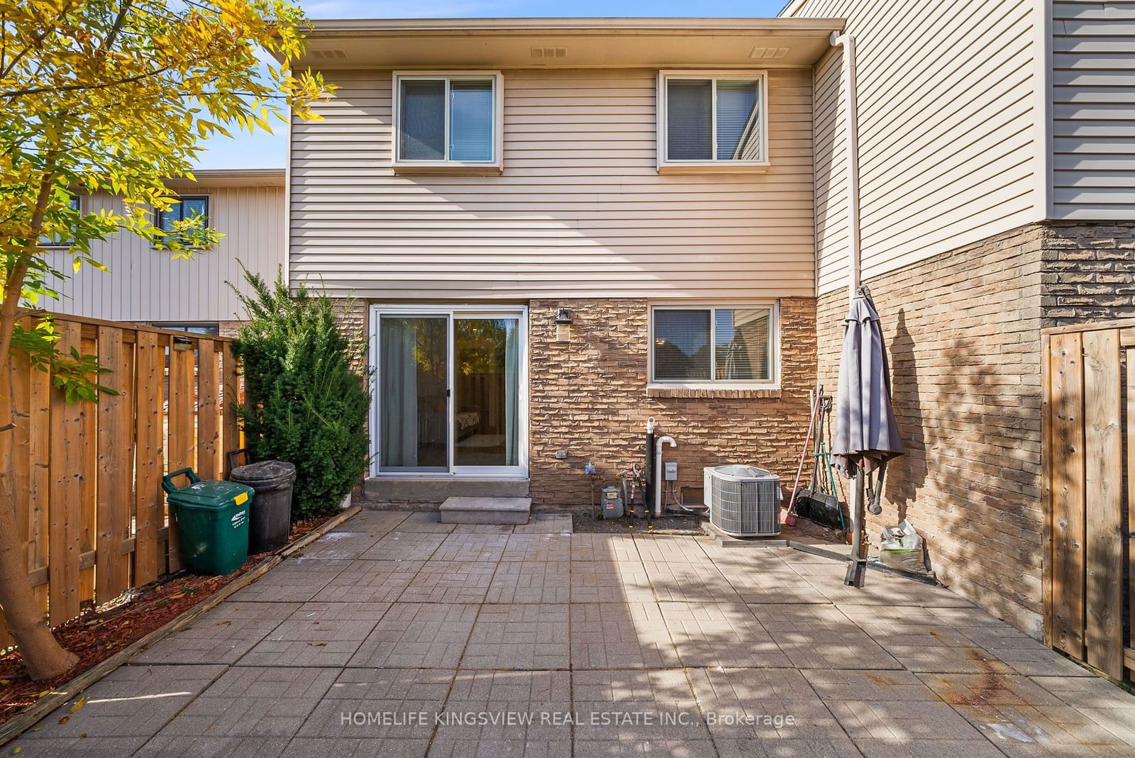 1516 Lancaster Drive Townhomes, Oakville, Toronto