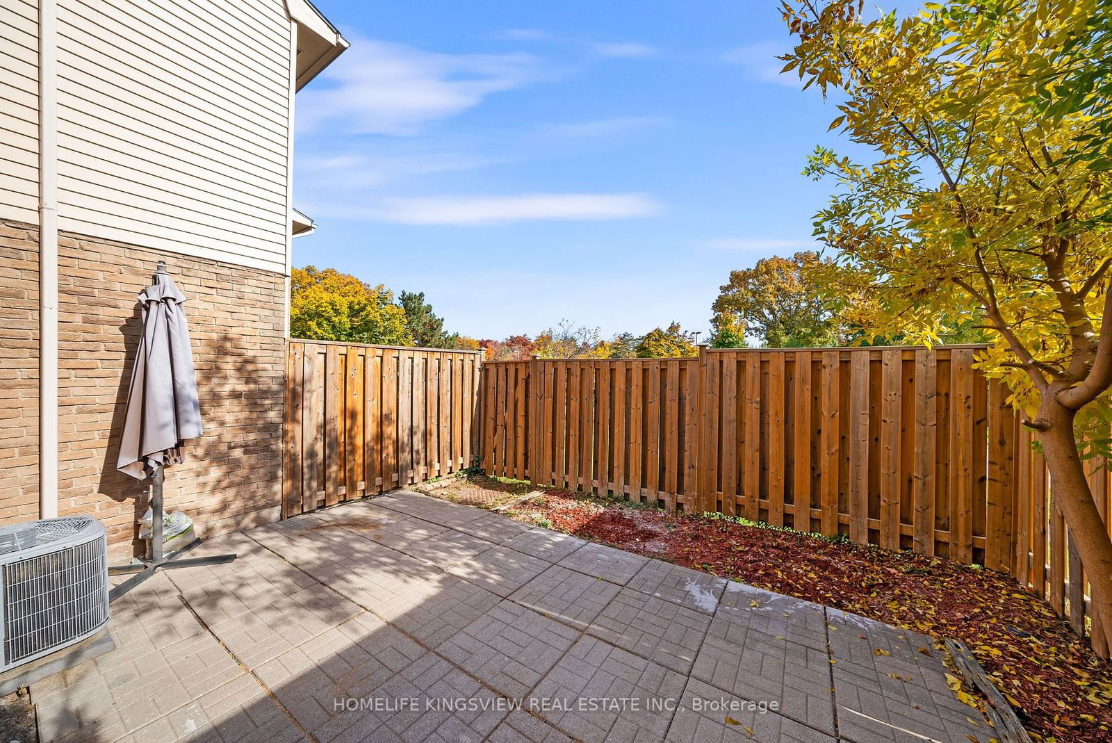 1516 Lancaster Drive Townhomes, Oakville, Toronto