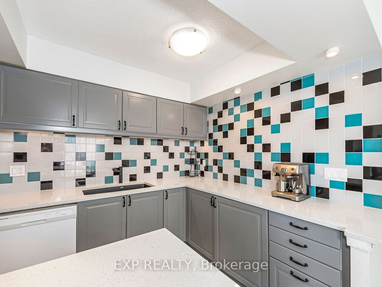 60 Southport St, unit 314 for sale