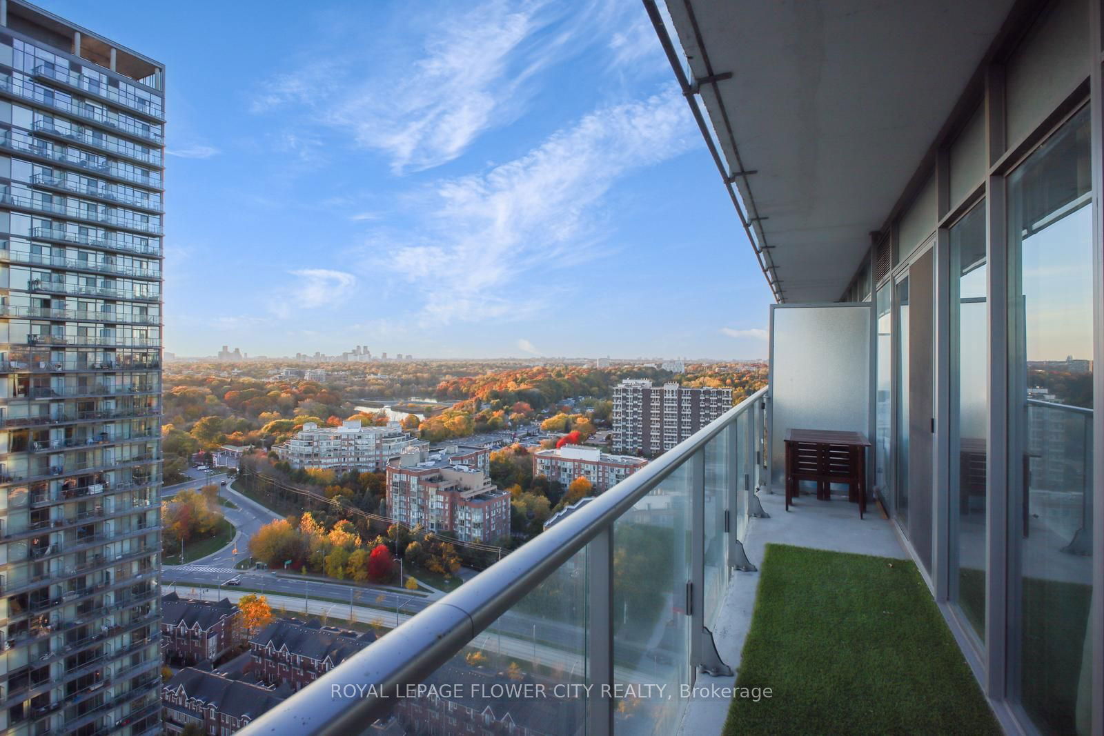 103 The Queensway Ave, unit 2407 for sale