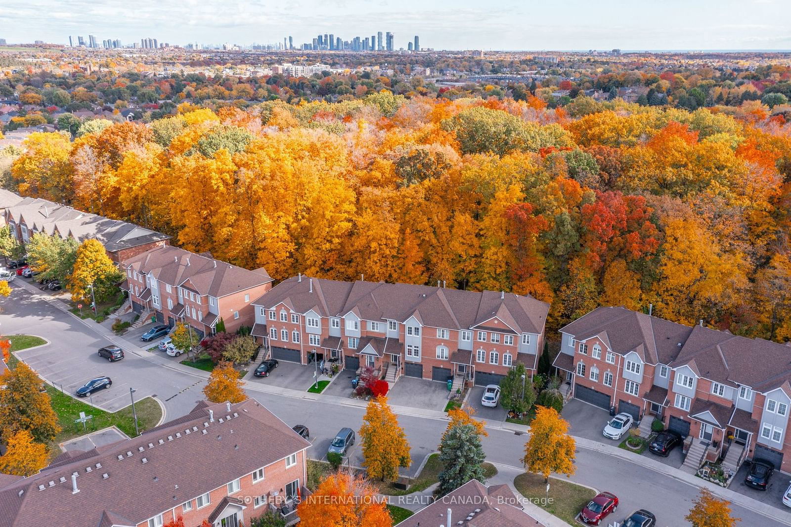 Woodlands of Erin Mills Townhomes, Mississauga, Toronto