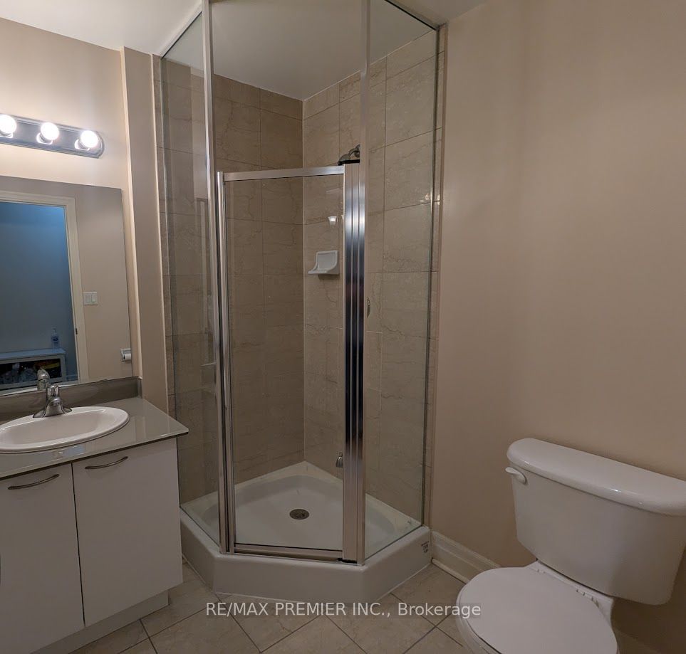 88 Palace Pier Crt, unit 301 for rent