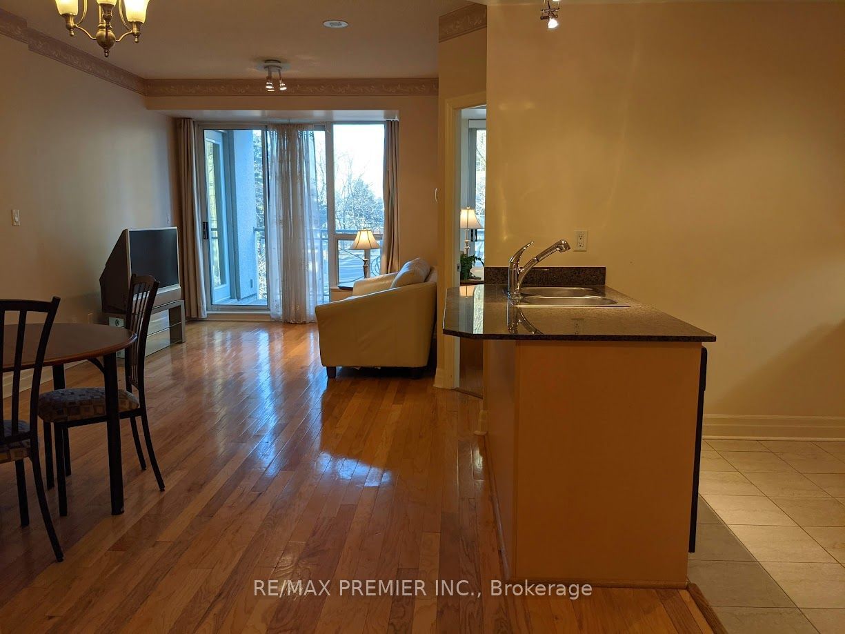 88 Palace Pier Crt, unit 301 for rent