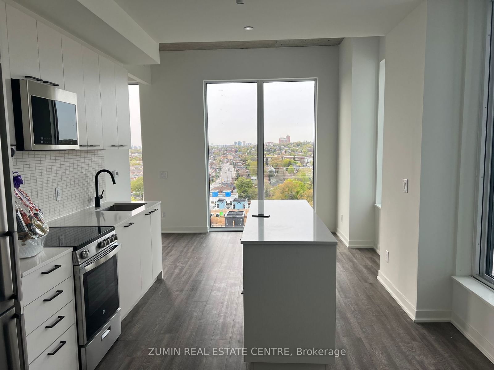 1808 St Clair Ave W, unit 1002 for rent