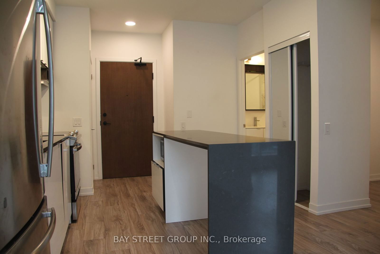 4065 Confederation Pkwy, unit 517 for rent