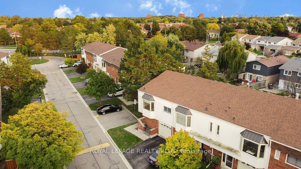 The Winston Churchill Townhomes, Mississauga, Toronto