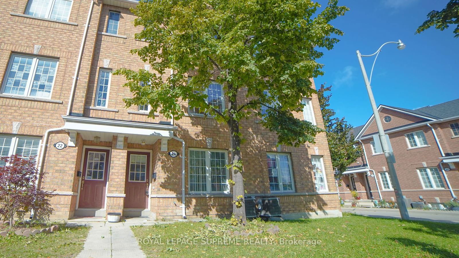 Townhomes of St. Clair II, West End, Toronto