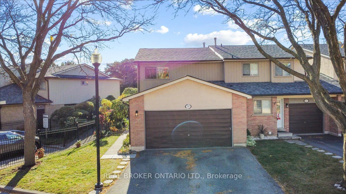 2655 Gananoque Drive Townhomes, Mississauga, Toronto