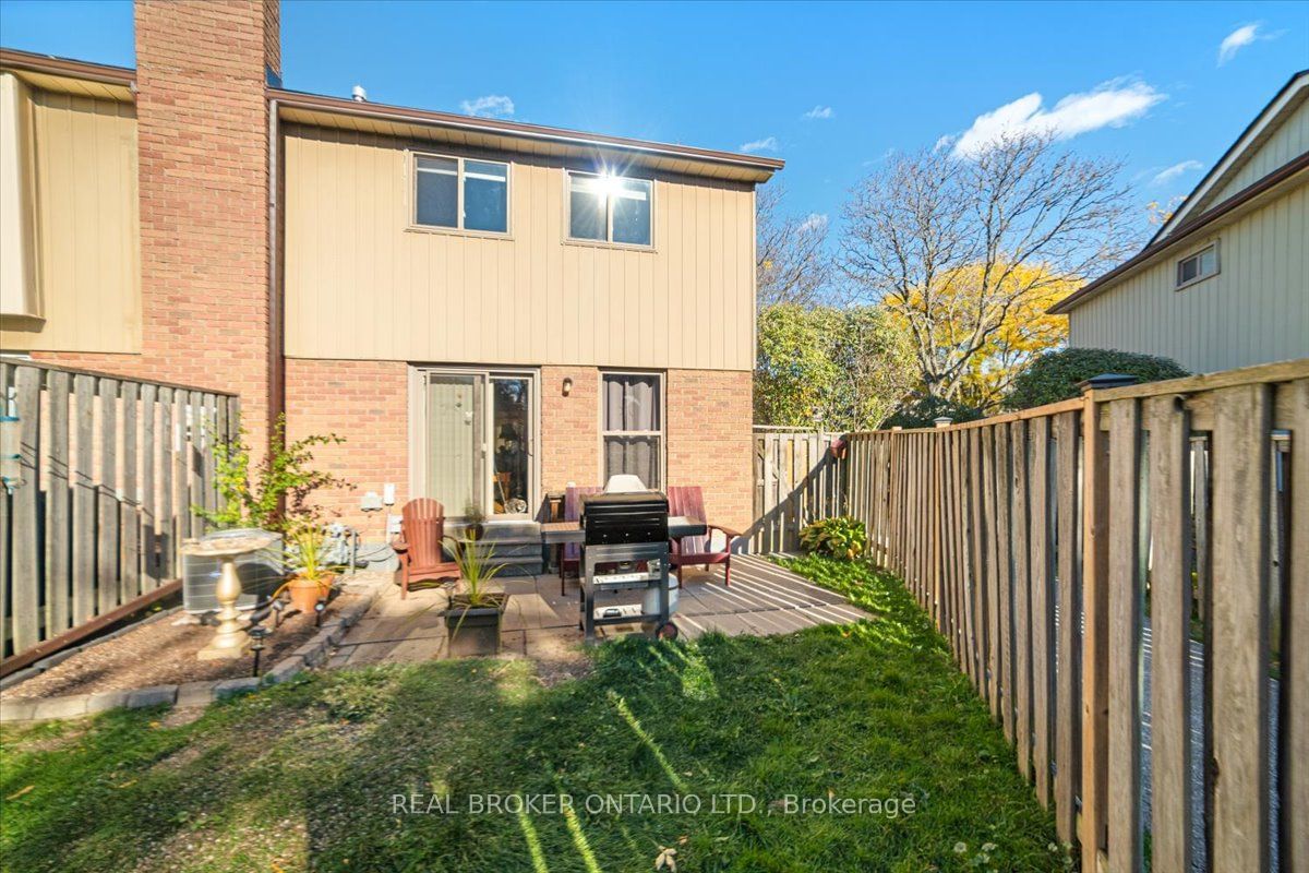 2655 Gananoque Drive Townhomes, Mississauga, Toronto