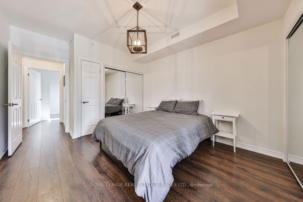 70 Stewart St, unit 201 for rent