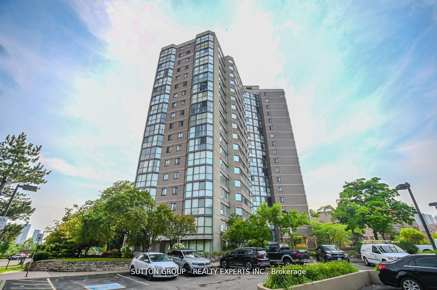 4235 Sherwoodtowne Blvd, unit 907 for sale