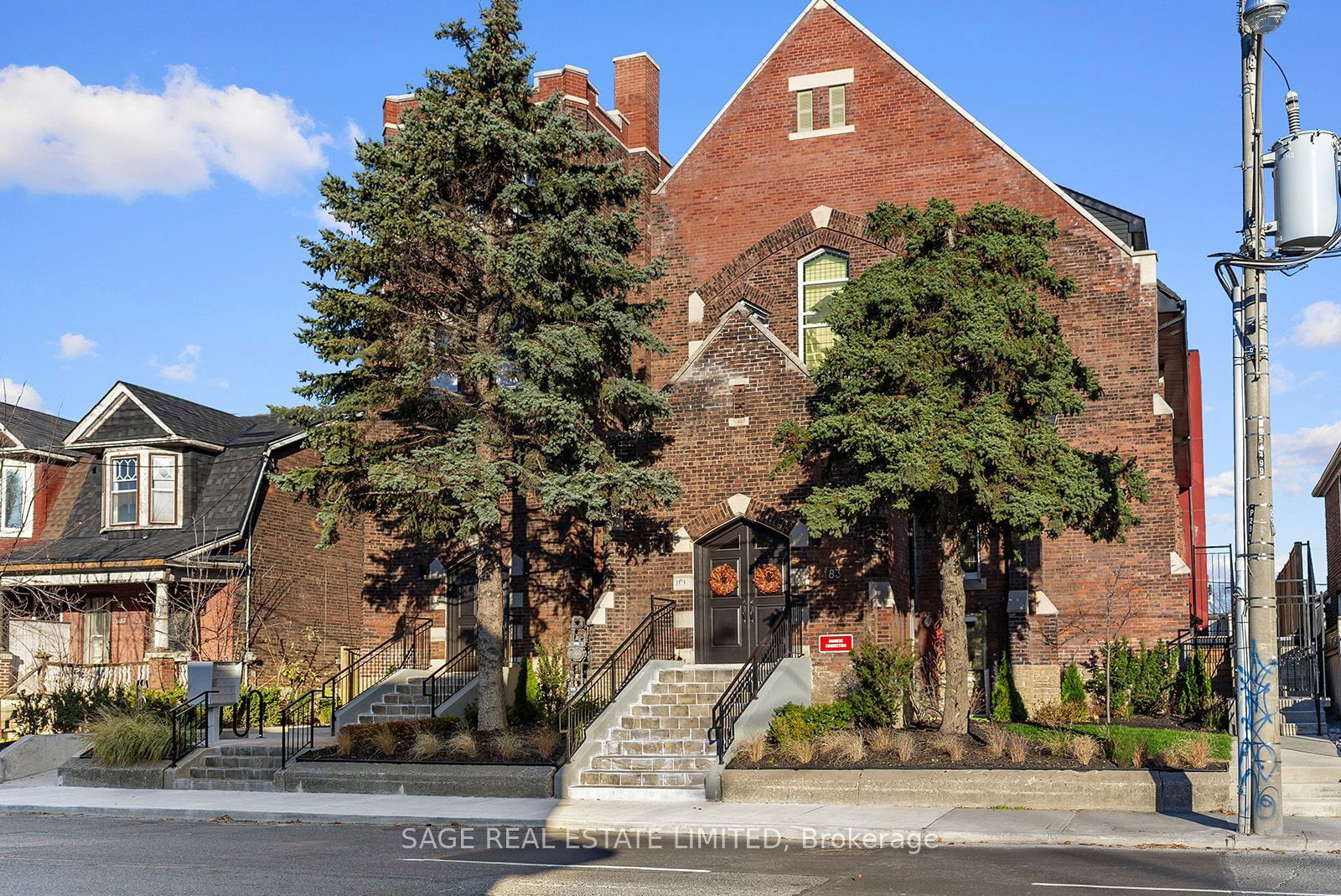 1183 Dufferin St, unit 105 for sale