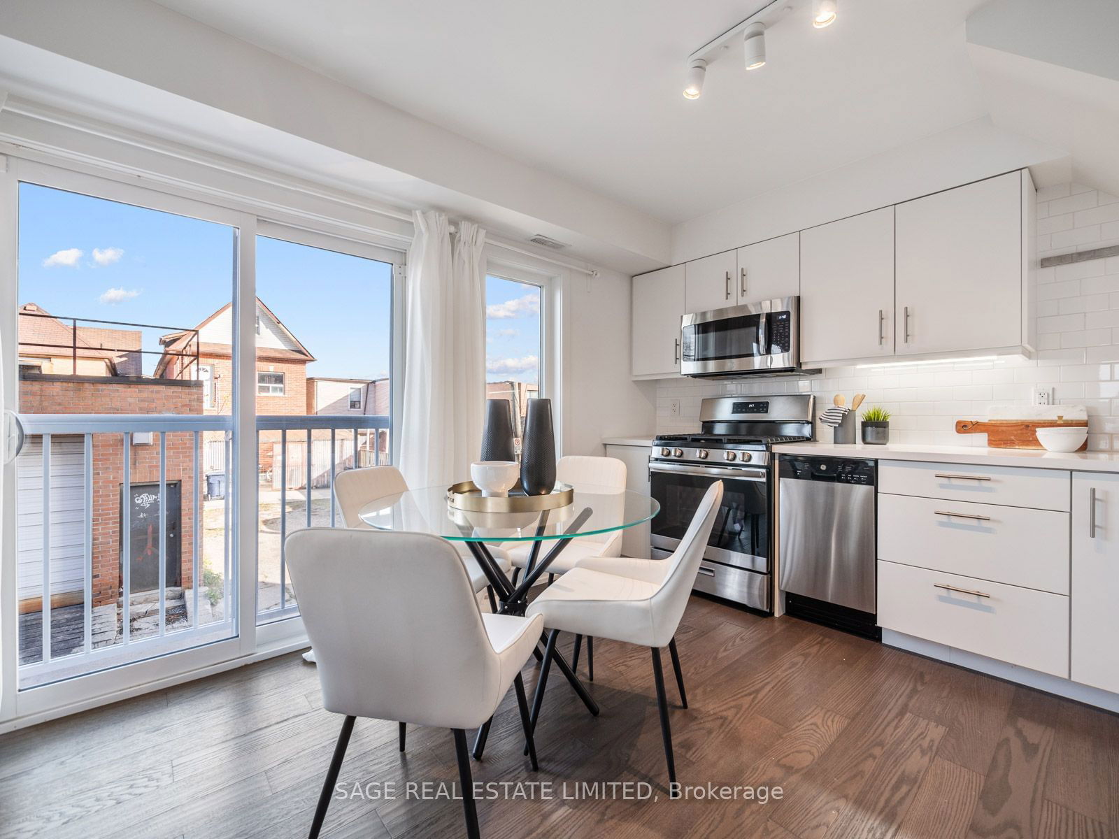 1183 Dufferin St, unit 108 for sale