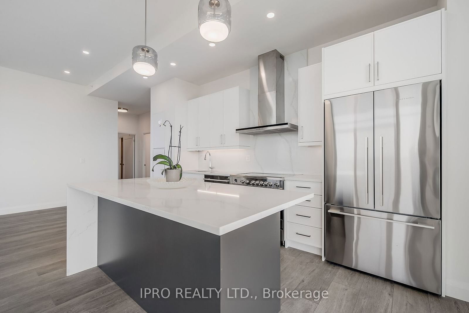 500 Brock Ave, unit 2002 for sale