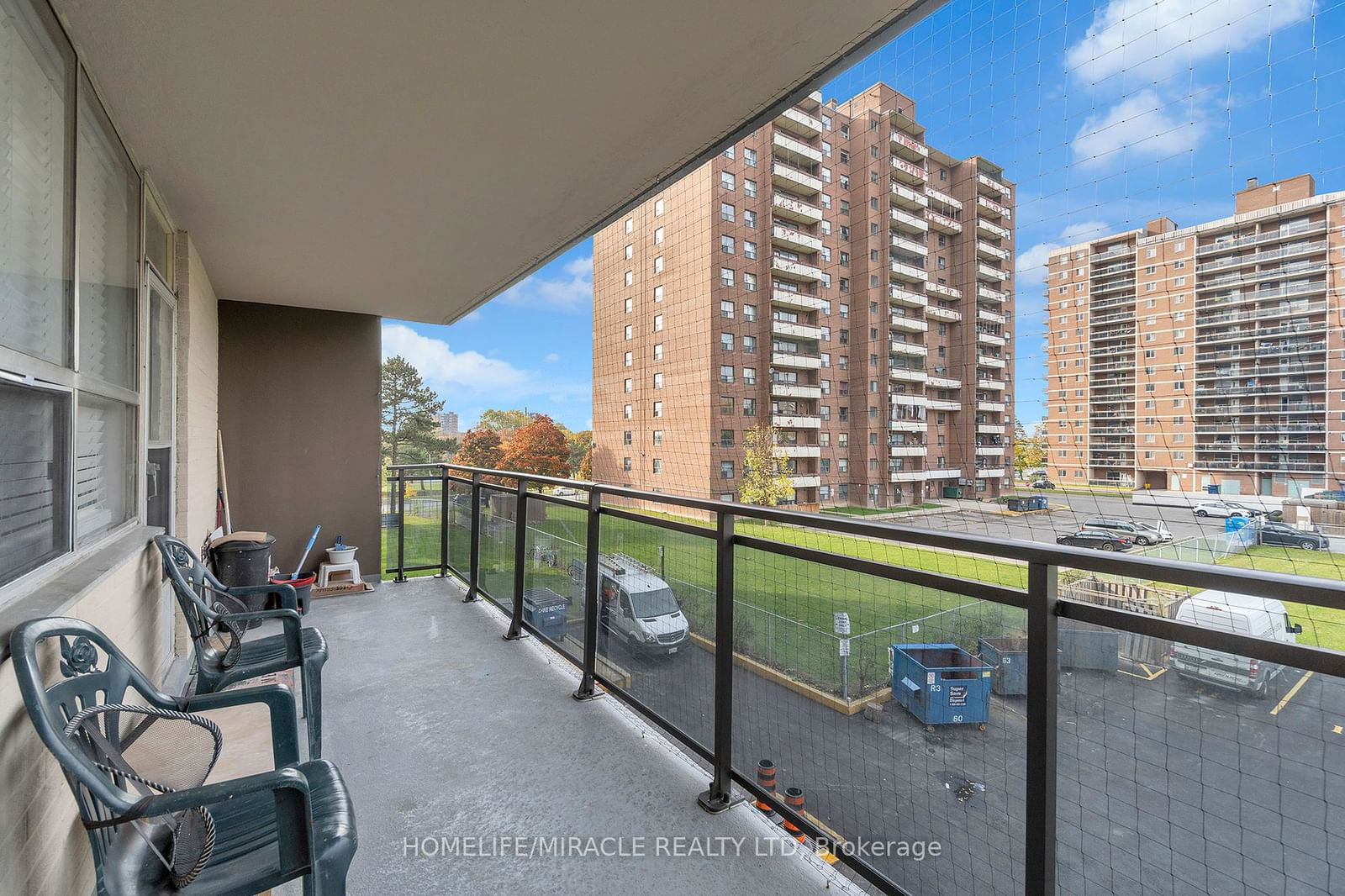 60 Stevenson Rd, unit 302 for sale