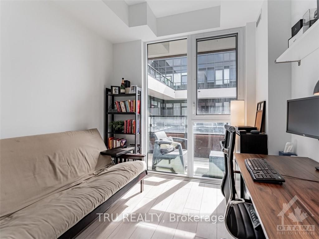 270 DUFFERIN St, unit LPH12 for sale