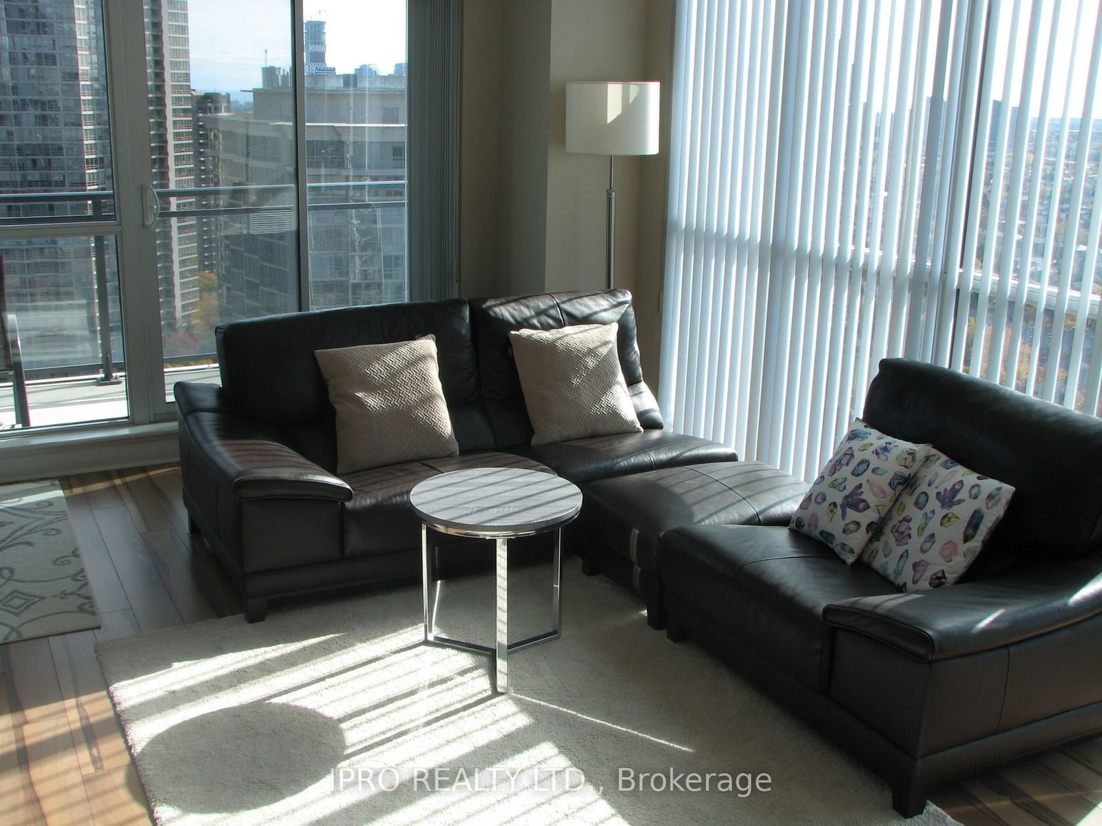 75 Eglinton Ave, unit 2104 for rent