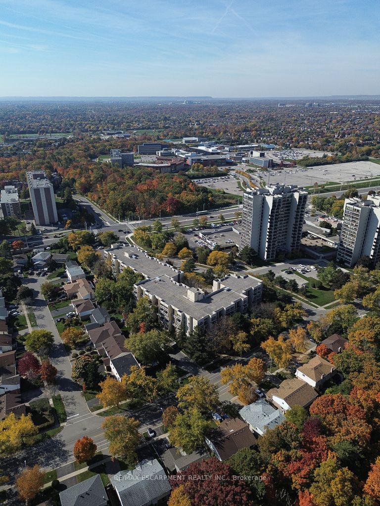 The Villas Condos, Oakville, Toronto