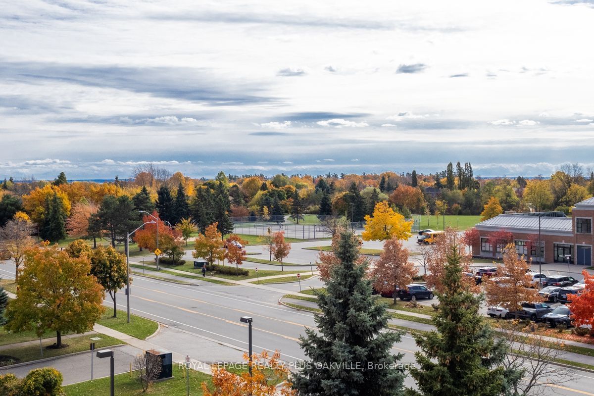 Nottinghill Gate Condos, Oakville, Toronto