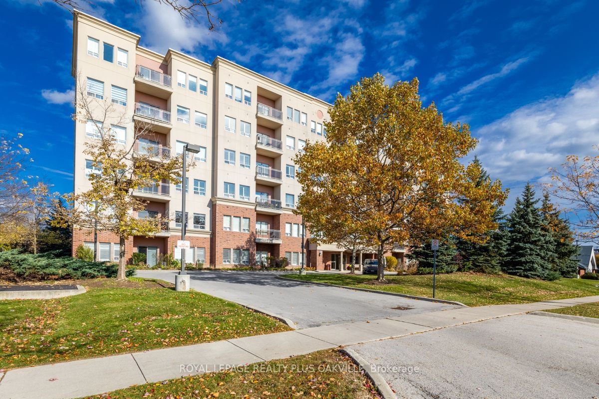 1499 Nottinghill Gate, unit 403 for sale