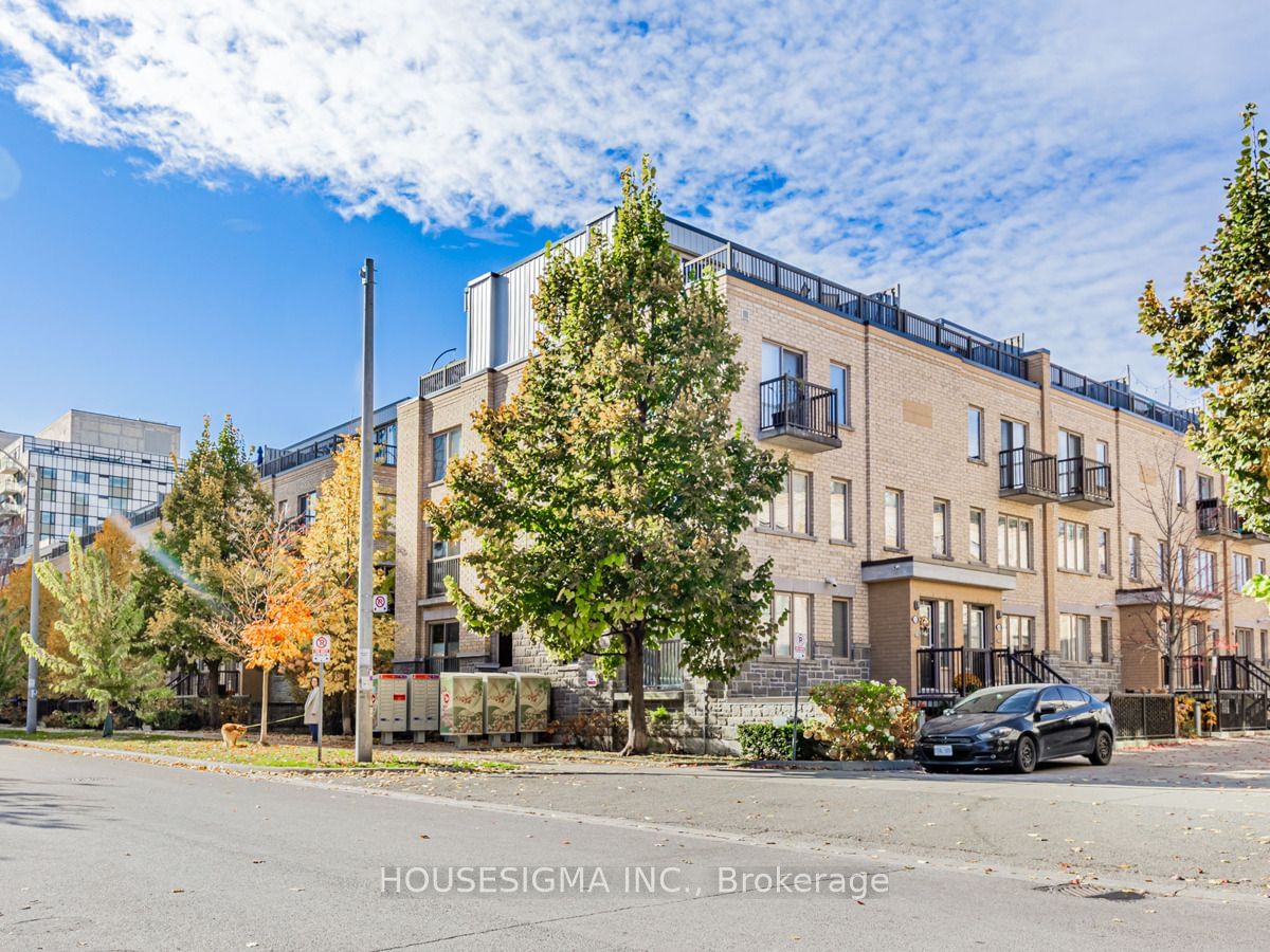 6-16 Foundry Avenue Townhomes, West End, Toronto