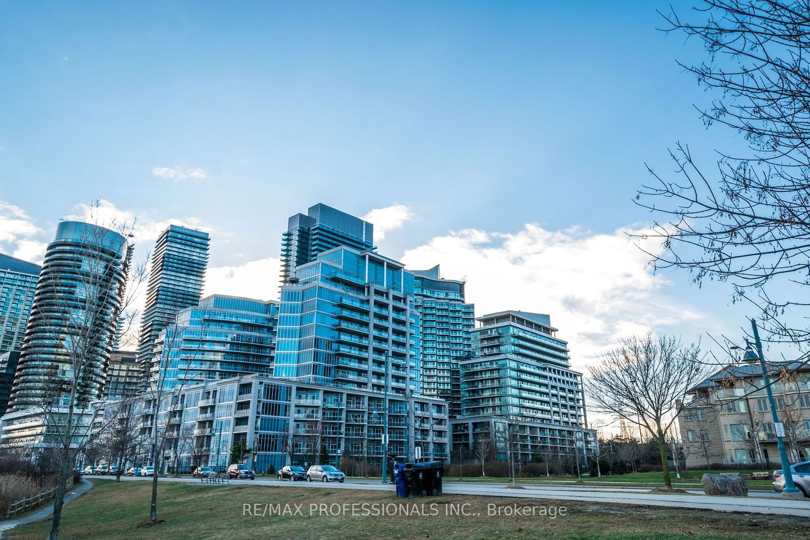 2119 Lake Shore Blvd W, unit 110 for rent