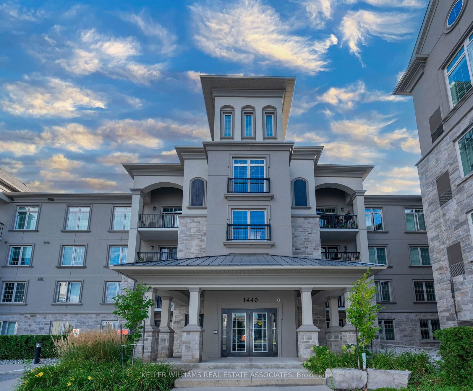 The Courtyards on Main Condos, Milton, Toronto