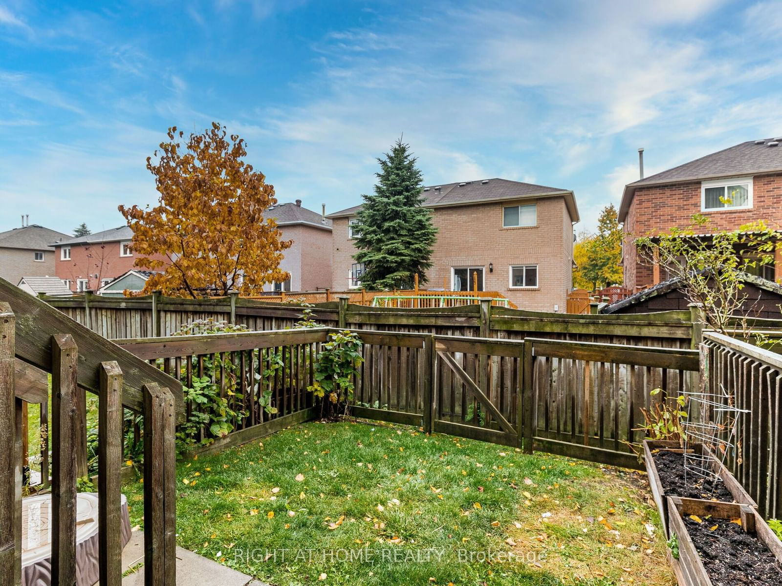 1050 Bristol Road Townhomes, Mississauga, Toronto