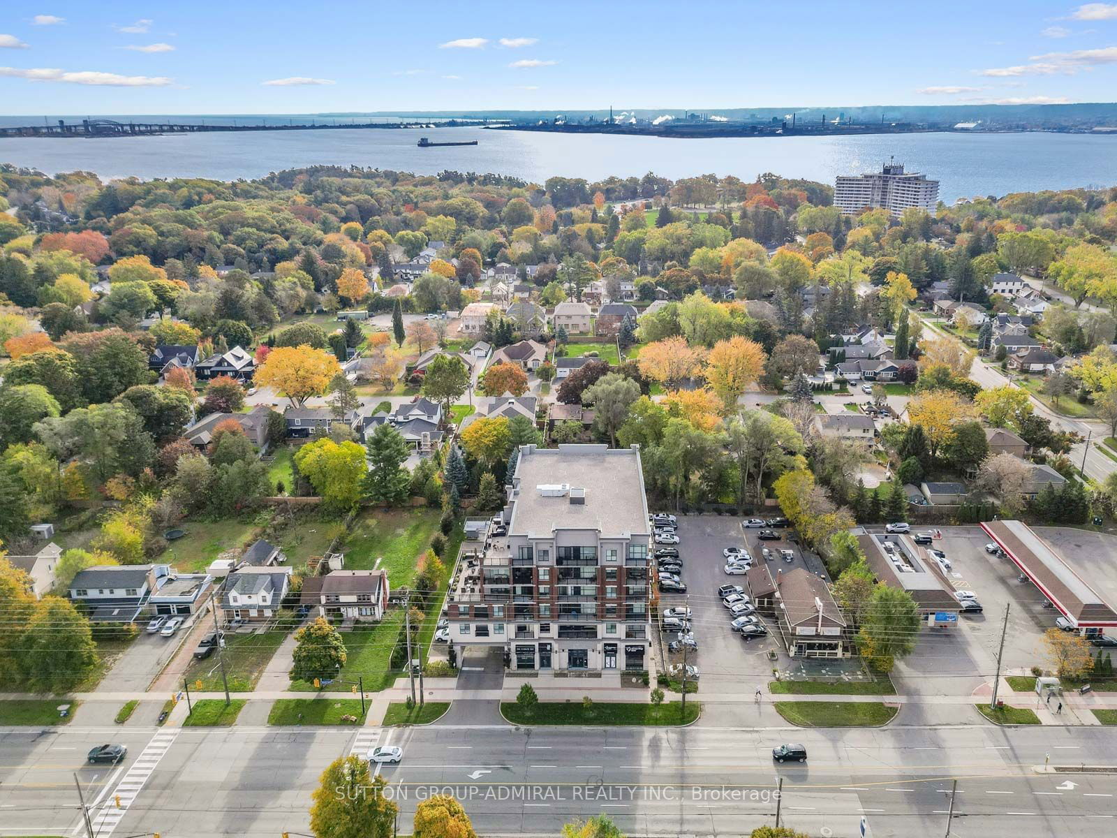 Seasons Condominiums, Burlington, Toronto