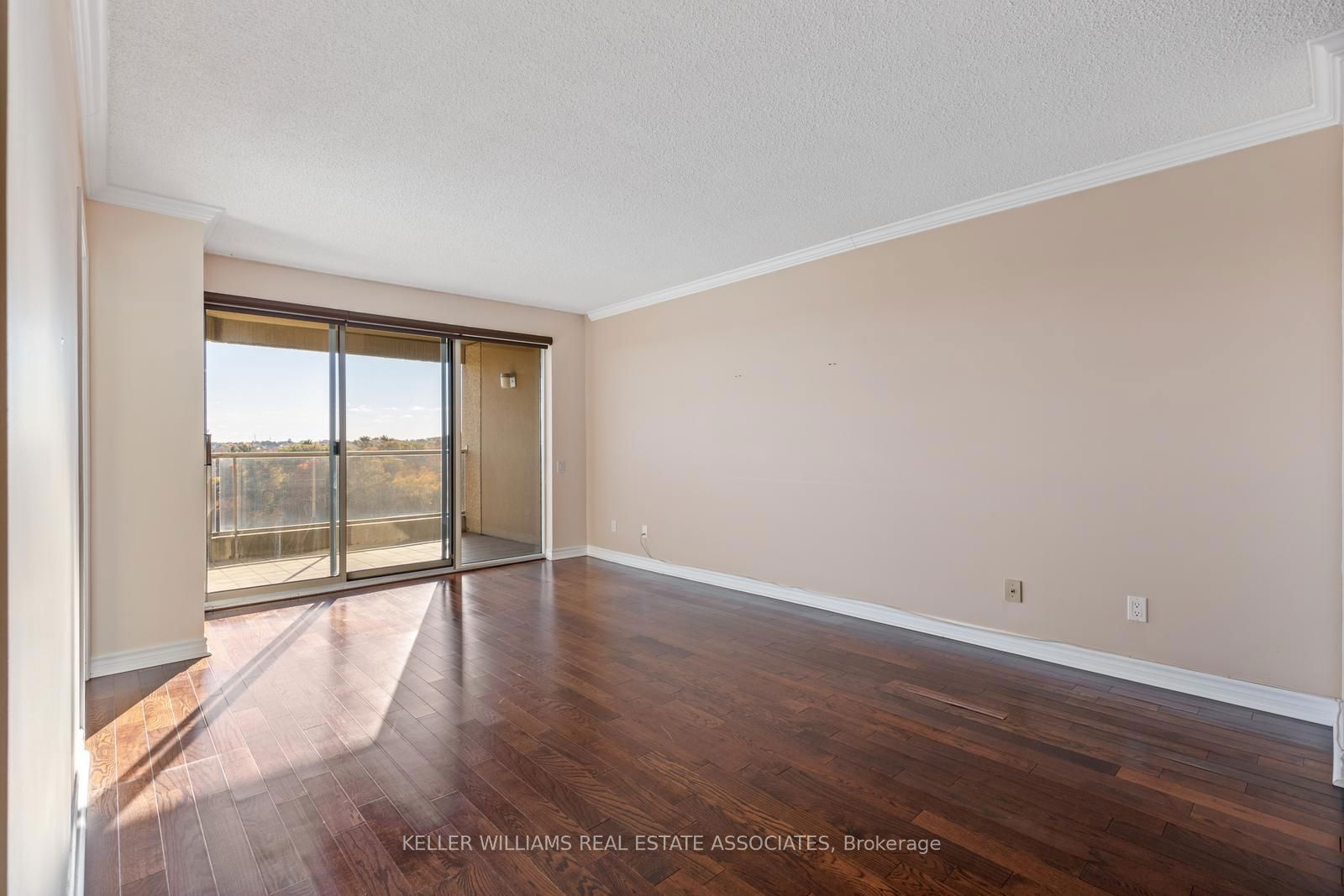 1800 The Collegeway Way, unit 1202 for sale