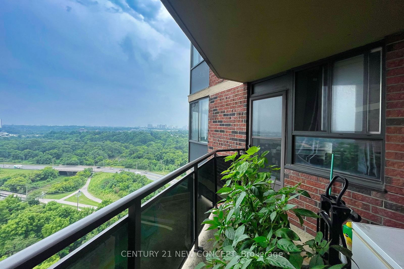 Twin Towers Condos, Etobicoke, Toronto